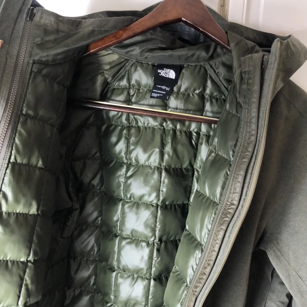 The North Face Carto Triclimate Hooded 3-in-1 Jacket - Picture 8 of 13